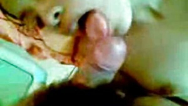 عاهرة سيئة مع الثدي فلم سكس مترجم محارم المترهل يعطي رأسها والحصول على مارس الجنس الكلب