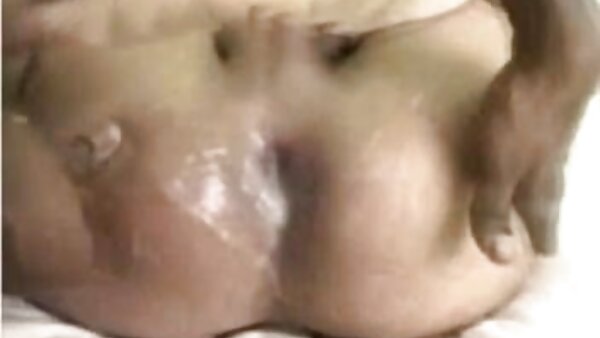 الكلبة الناضجة الهائجة تستكشف بوسها القبيح المشعر موقع سكس محارم مترجم عربي