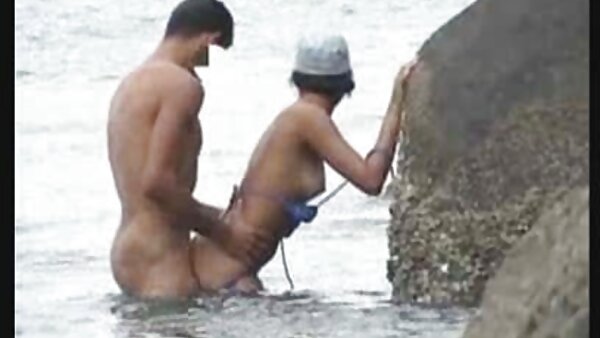 فاتنة سمراء فاتنة جنيه لها سكس محارم مترجم عالمي مشدود كس مع دسار