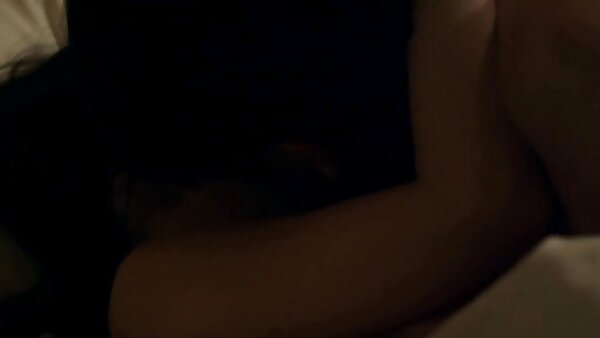 Femme fatale Della Dane يعطي اللسان افلام سكس محارم طويله deepthroat وركوب ديك مثل مجنون عاهرة