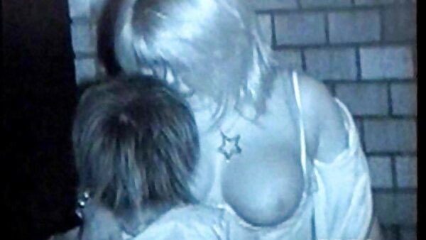 تحصل مارس الجنس جيسي فولت بحماس في غرفة نومها مقاطع سكس محارم مترجم المريحة