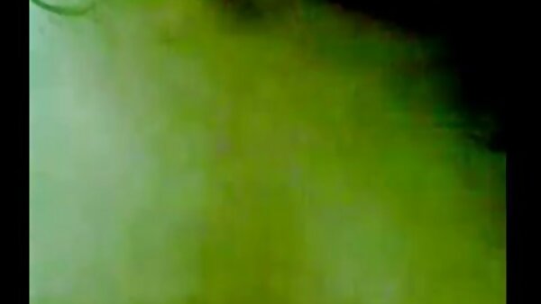 وجه ميو الجميل مغطى بالكامل بالكريم بعد إعطاء اللسان العصفور xnxx محارم مترجم عربي الساخن