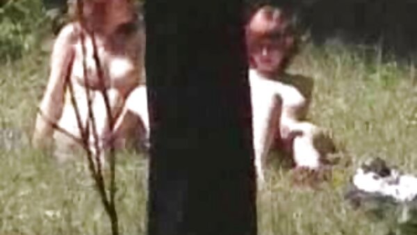 امرأة سمراء مبتسمة للهواة ترغب في ركوب ديك سكس محارم كامل صديقها الكوري