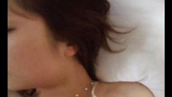 امرأة سمراء افلام سكس محارم ياباني مدللة عاهرة تعطي حبيبها اللسان المذهل
